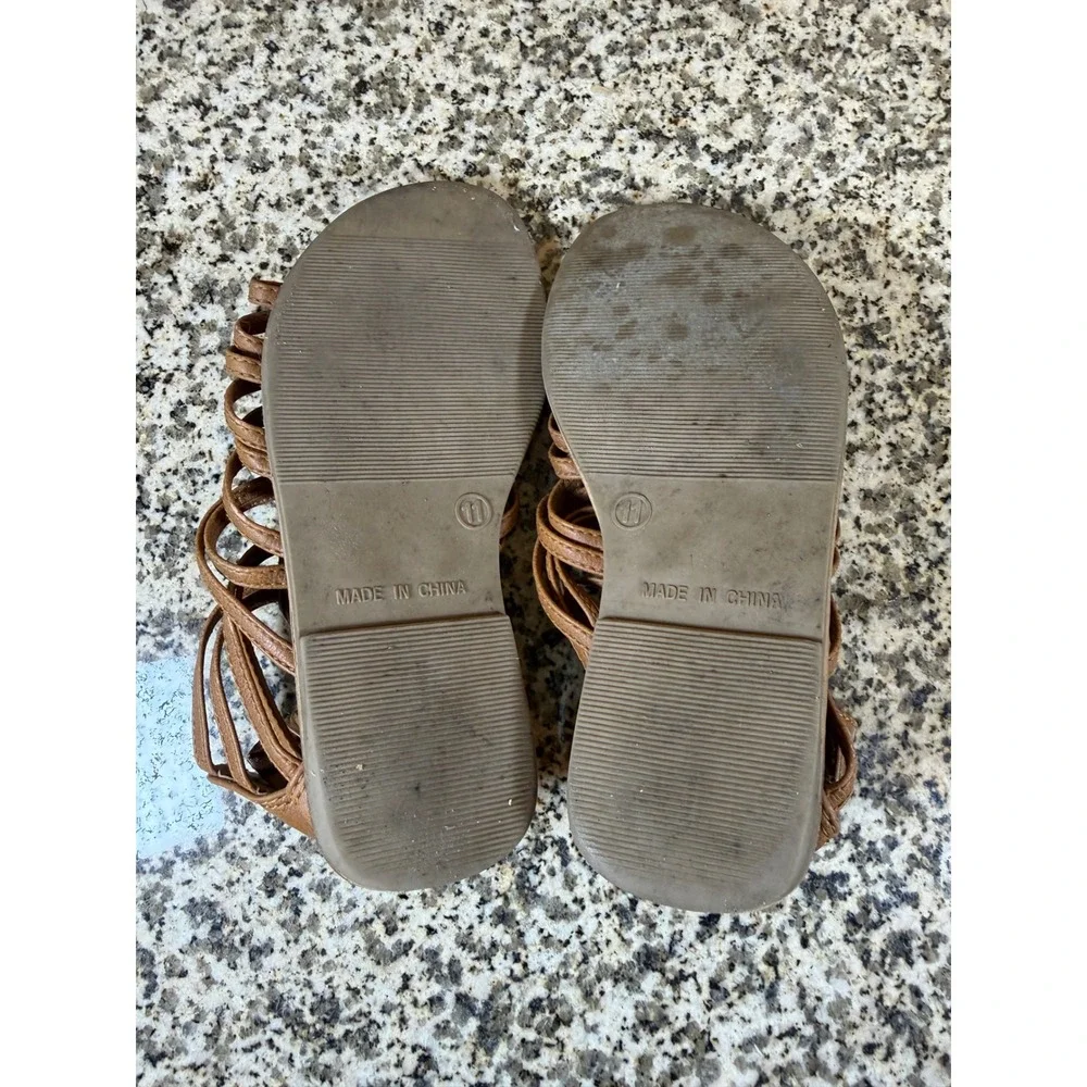 Old Navy Girls Tan Brown Faux Leather Gladiator Strappy Back Zip Sandals Size 11